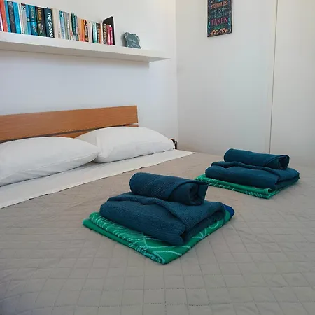 Possidon Getaway Daire Meneou