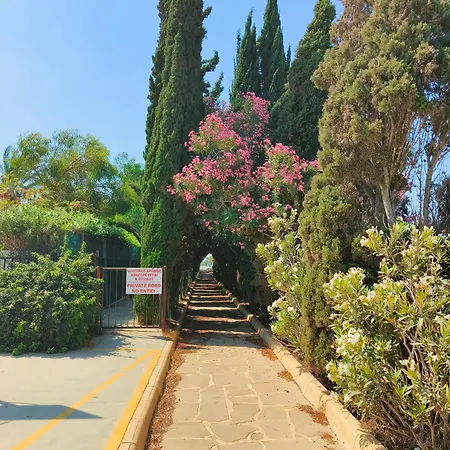 Possidon Getaway * Meneou